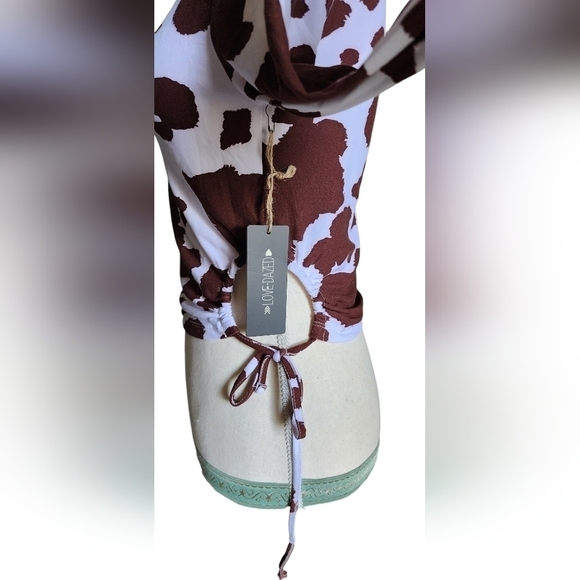 Love Dazed Brown Cow Print Side Keyhole Crop Top Women's Juniors M NWT - Picture 6 of 14